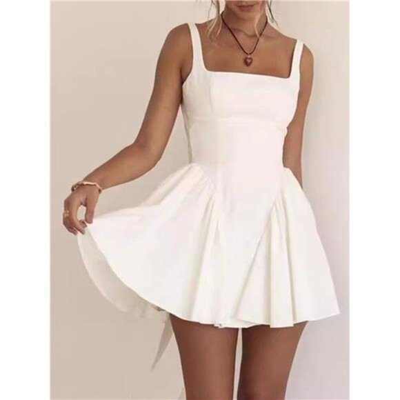 Backless Square Neck Mini Dress - Picture 14 of 16